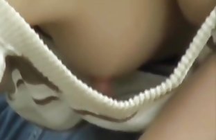 порно видео Грудастая MILF дает главу фотографу